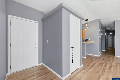 794 S Grice Lp, Jefferson, OR 97352 - Photo 8