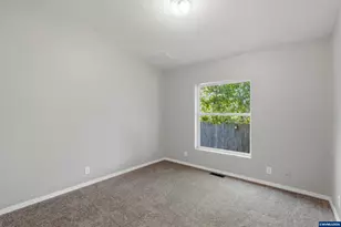 794 S Grice Lp, Jefferson, OR 97352 - Photo 16
