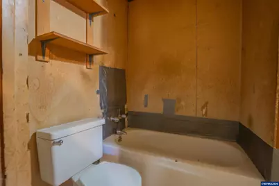 42 E St, Lebanon, OR 97355 - Photo 20