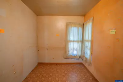 42 E St, Lebanon, OR 97355 - Photo 22