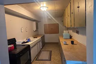 653 W 1st St, Halsey, OR 97348 - Photo 10