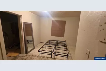 653 W 1st St, Halsey, OR 97348 - Photo 8