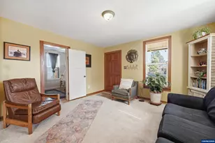 1275 SE Jefferson St, Dallas, OR 97338 - Photo 4