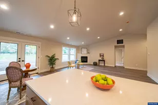 950 6th St, Lyons, OR 97358 - Photo 8