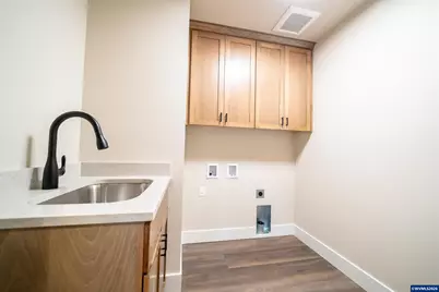 950 6th St, Lyons, OR 97358 - Photo 22