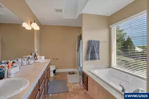 1340 West Meadows Dr NW, Salem, OR 97304 - Photo 36