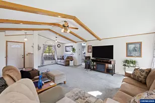 820 Kees St, Lebanon, OR 97355 - Photo 8