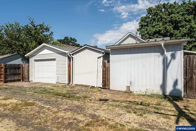 1147 Juniper St, Junction City, OR 97448 - Photo 34