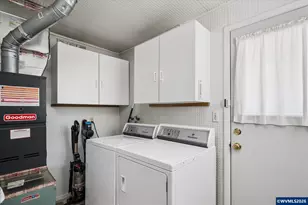 1147 Juniper St, Junction City, OR 97448 - Photo 18