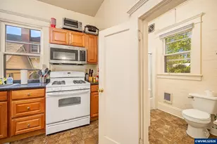 660 NW Van Buren Ave, Corvallis, OR 97330 - Photo 16