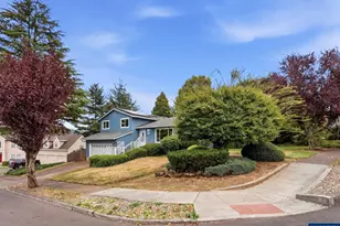3738 SW 16th Ct, Gresham, OR 97080 - Photo 2