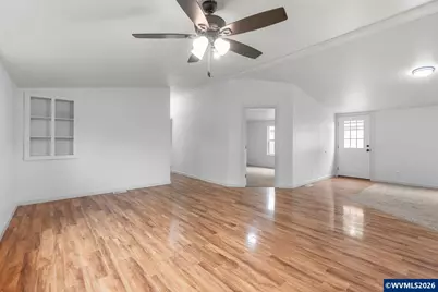 620 E St, Lebanon, OR 97355 - Photo 10