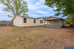 620 E St, Lebanon, OR 97355 - Photo 26