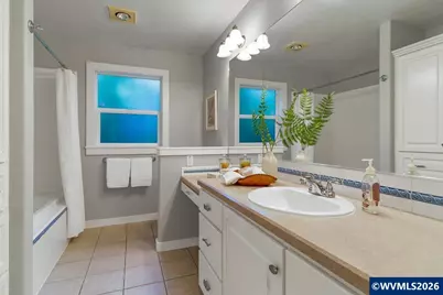 303 Carnelia St SE, Salem, OR 97306 - Photo 32