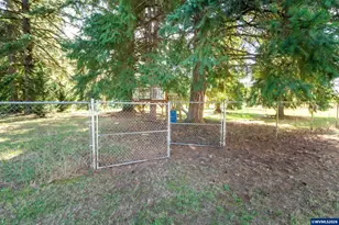 34693 Meridian Rd, Lebanon, OR 97355 - Photo 32
