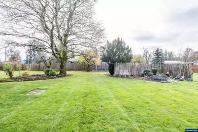 1110 Cascade Dr, Lebanon, OR 97355 - Photo 26