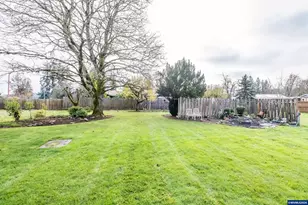 1110 Cascade Dr, Lebanon, OR 97355 - Photo 26