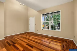 2548 Edgewater Dr, Woodburn, OR 97071 - Photo 2