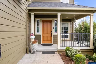 38 Sweden Cir, Silverton, OR 97381 - Photo 8