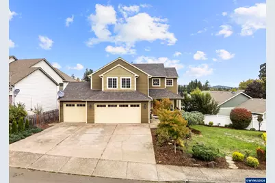 38 Sweden Cir, Silverton, OR 97381 - Photo 2