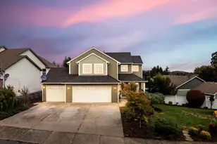 38 Sweden Cir, Silverton, OR 97381 - Photo 1