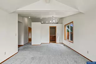 1013 NE Lorvik Pl, Corvallis, OR 97330 - Photo 8