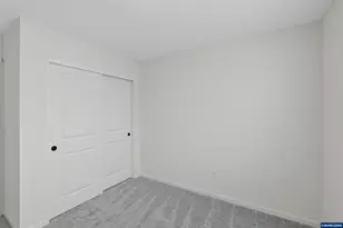 1094 Drake Ln, Woodburn, OR 97071 - Photo 20