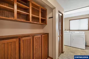 2008 W Santiam Dr, Woodburn, OR 97071 - Photo 10