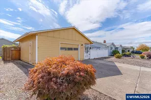 2008 W Santiam Dr, Woodburn, OR 97071 - Photo 6