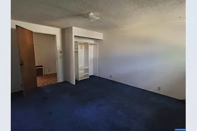 648 SW Arthur St, McMinnville, OR 97128 - Photo 4