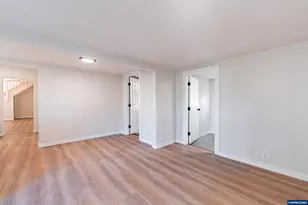 816 14th Ave, Sweet Home, OR 97386 - Photo 12