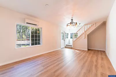 816 14th Av, Sweet Home, OR 97386 - Photo 4