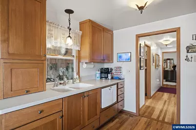 1700 Rainier Rd, Woodburn, OR 97071 - Photo 16