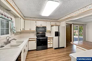 4708 Indiana Ave NE, Salem, OR 97305 - Photo 14