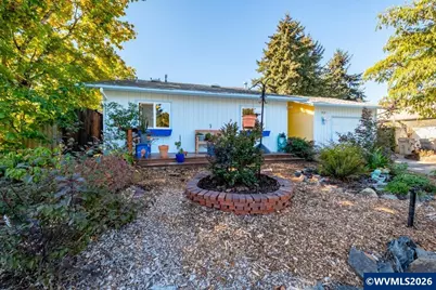 456 SE Villa Dr, Corvallis, OR 97333 - Photo 2