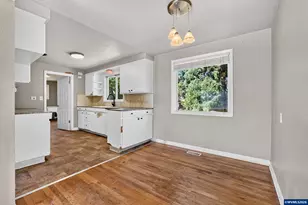 767 Browning Ave S, Salem, OR 97302 - Photo 16