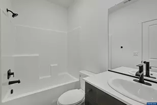 1088 Cardinal St, Woodburn, OR 97071 - Photo 18