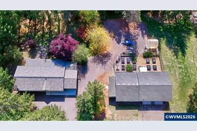 23940 SW Grass Heights Dr, Corvallis, OR 97333 - Photo 2