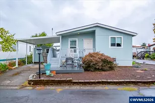 612 N Cascade Dr, Woodburn, OR 97071 - Photo 1