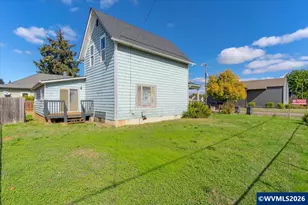 991 SE Lyle St, Dallas, OR 97338 - Photo 8