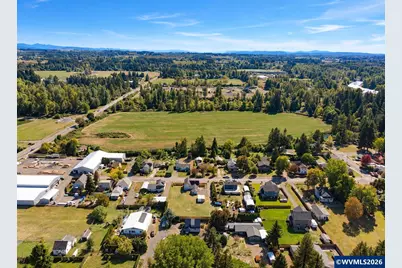 303 W Water St, Stayton, OR 97383 - Photo 32