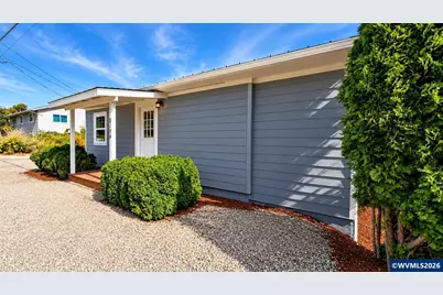 8196 65th Av NE, Salem, OR 97305 - Photo 2