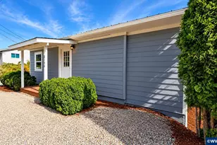 8196 65th Ave NE, Salem, OR 97305 - Photo 2