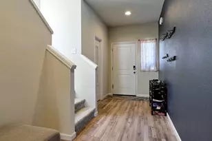 5149 Gemini Ave NE, Salem, OR 97305 - Photo 2
