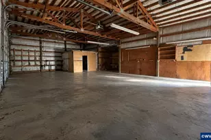 38140 Weirich Dr, Lebanon, OR 97355 - Photo 4