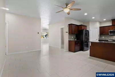 2128 Bruce St NE, Salem, OR 97301 - Photo 14