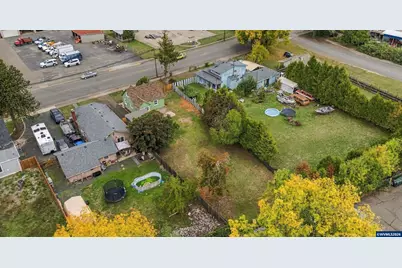 1923 Long St, Sweet Home, OR 97386 - Photo 36