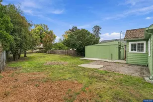 1923 Long St, Sweet Home, OR 97386 - Photo 24