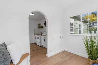 1923 Long St, Sweet Home, OR 97386 - Photo 10