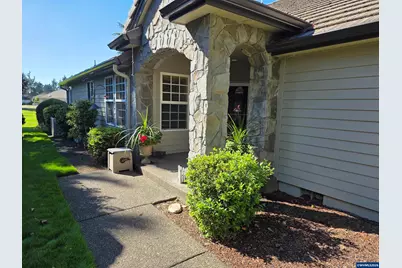 6425 Castle Lake Ct N, Keizer, OR 97303 - Photo 4